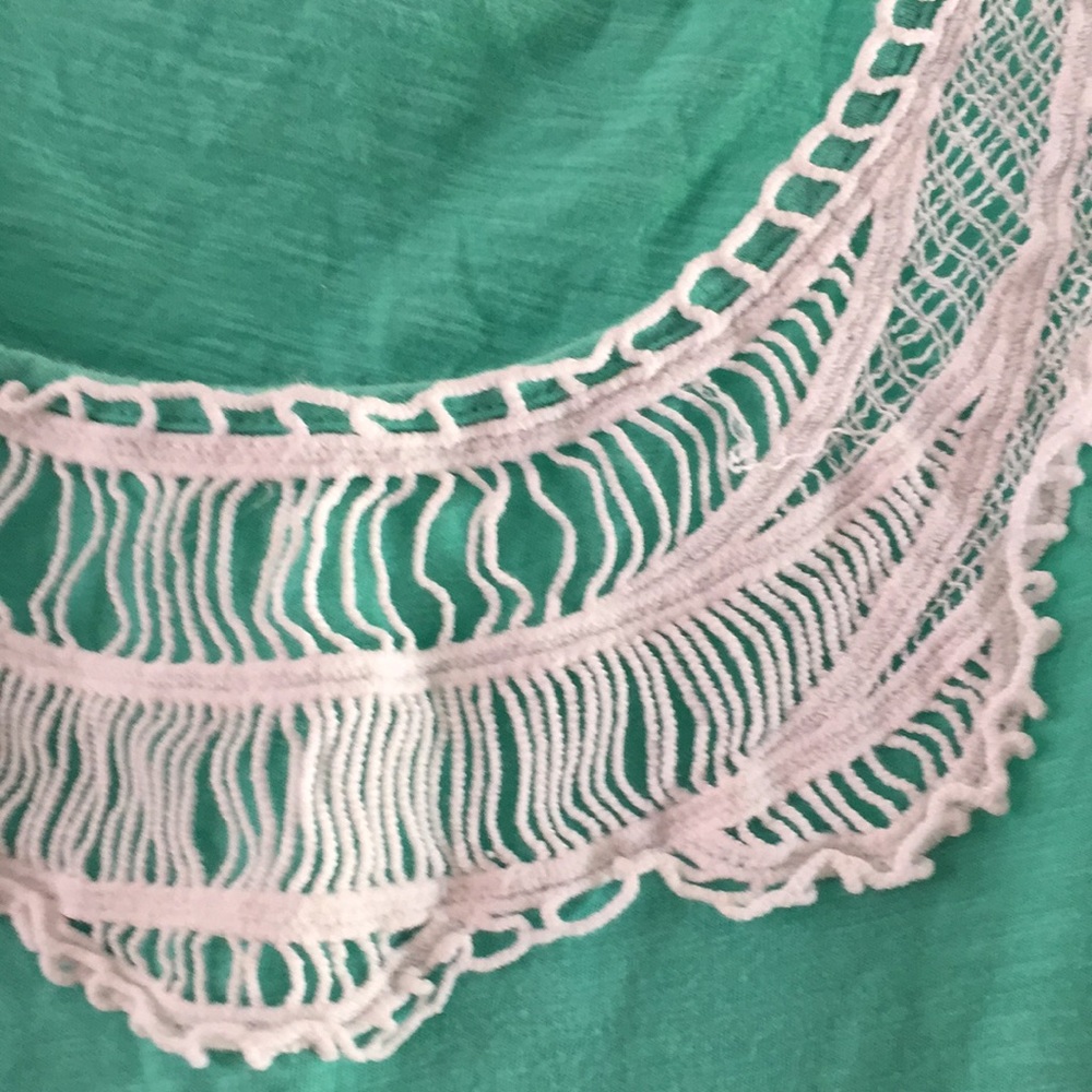 Tops - Picture 2 of 2